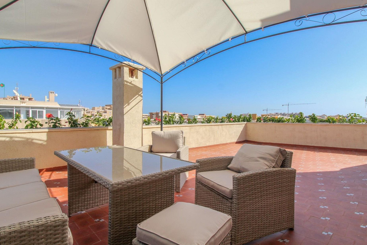 Se vende Apartamento Planta Media de 2 dormitorios en Costa Blanca, Alicante, España