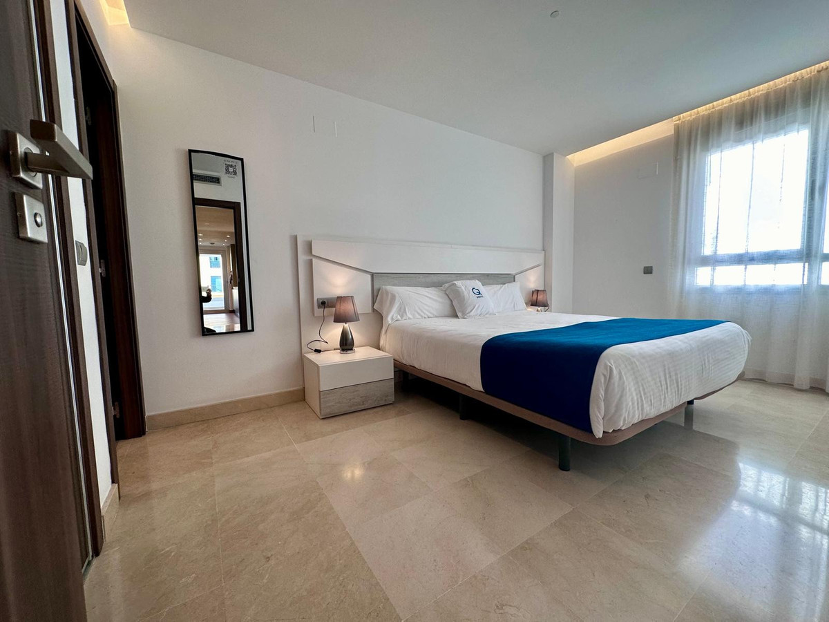 3 Bed Apartment for sale in San Pedro De Alcántara Costa Del Sol, Málaga, Spain