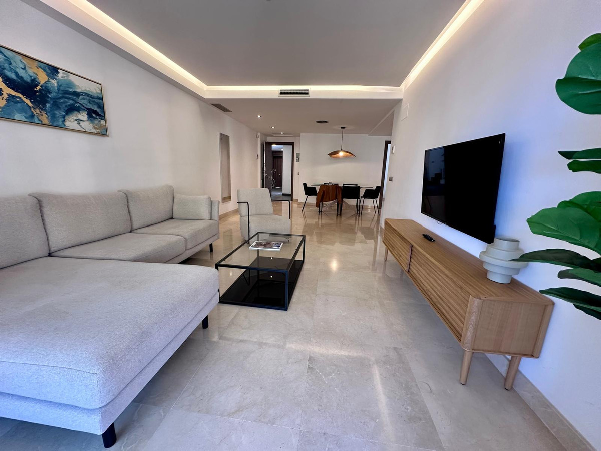 3 Bed Apartment for sale in San Pedro De Alcántara Costa Del Sol, Málaga, Spain