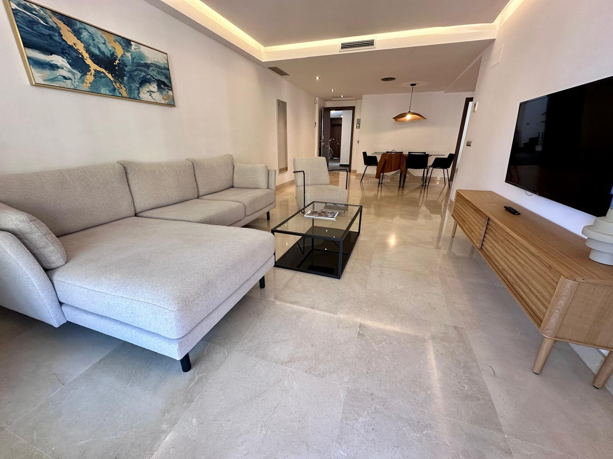 3 Bed Apartment for sale in San Pedro De Alcántara Costa Del Sol, Málaga, Spain