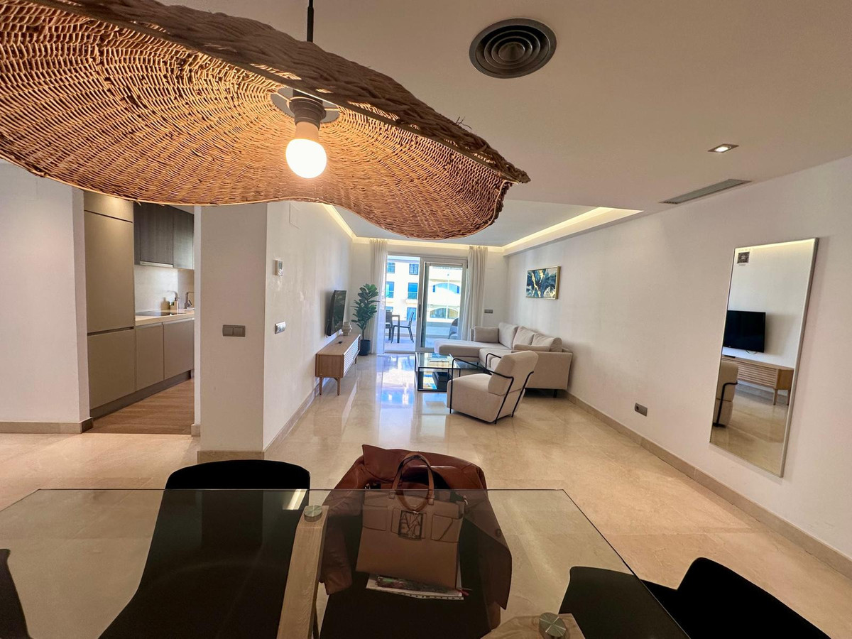 3 Bed Apartment for sale in San Pedro De Alcántara Costa Del Sol, Málaga, Spain
