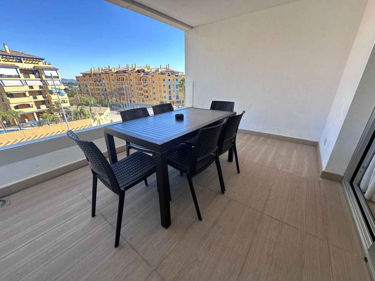 3 Bed Apartment for sale in San Pedro De Alcántara Costa Del Sol, Málaga, Spain