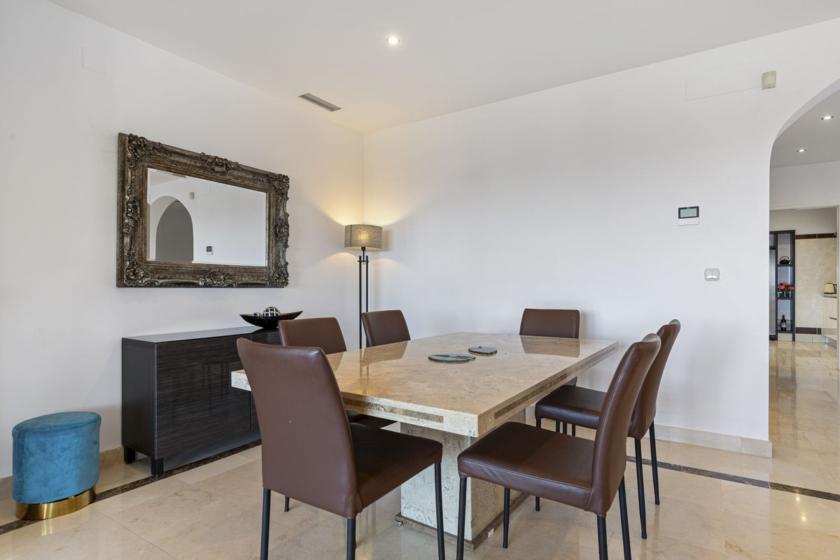 3 Bed Apartment for sale in Los Arqueros Costa Del Sol, Málaga, Spain