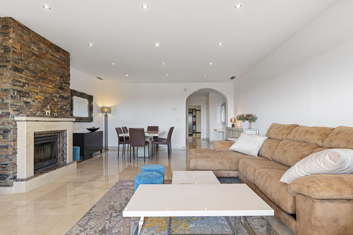 3 Bed Apartment for sale in Los Arqueros Costa Del Sol, Málaga, Spain