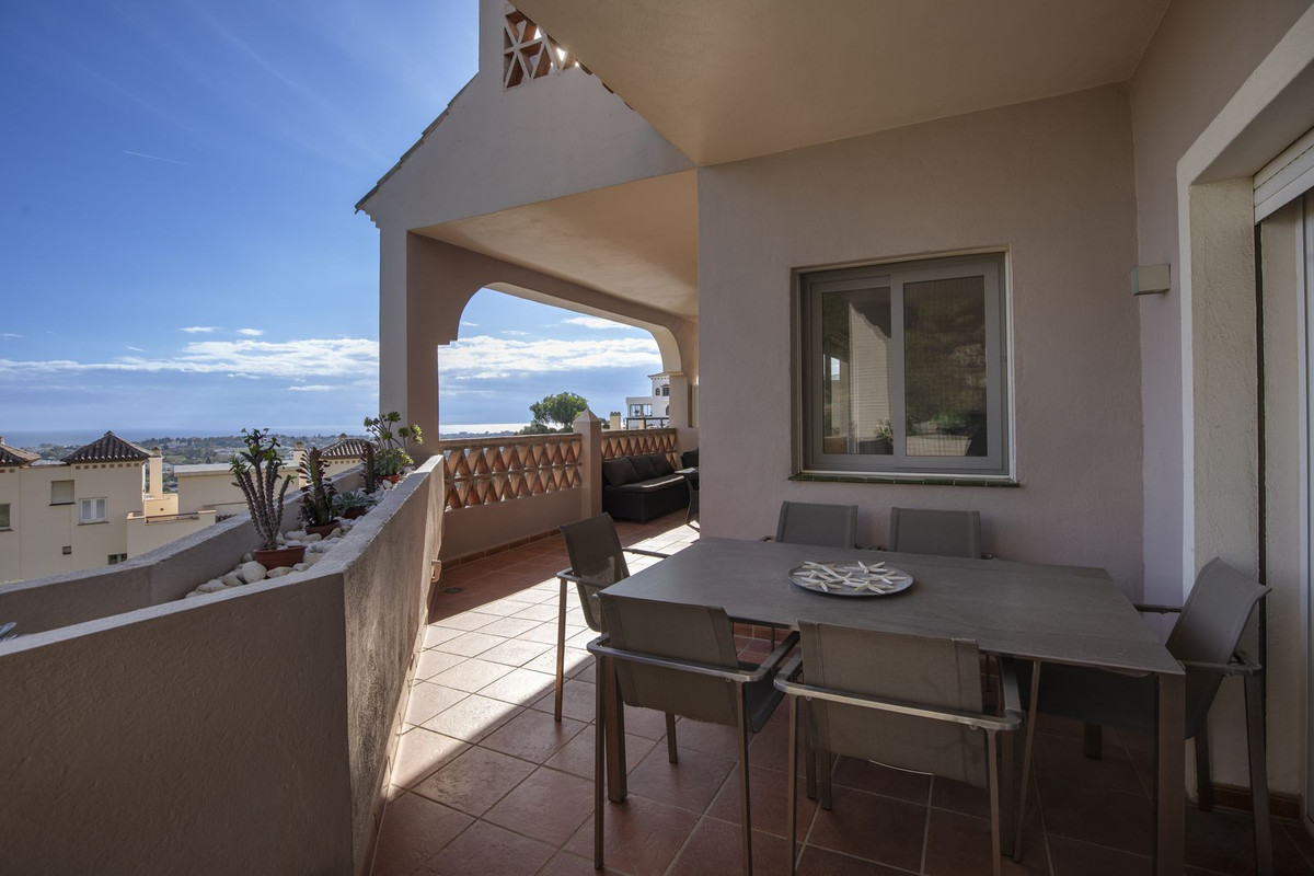 3 Bed Apartment for sale in Los Arqueros Costa Del Sol, Málaga, Spain
