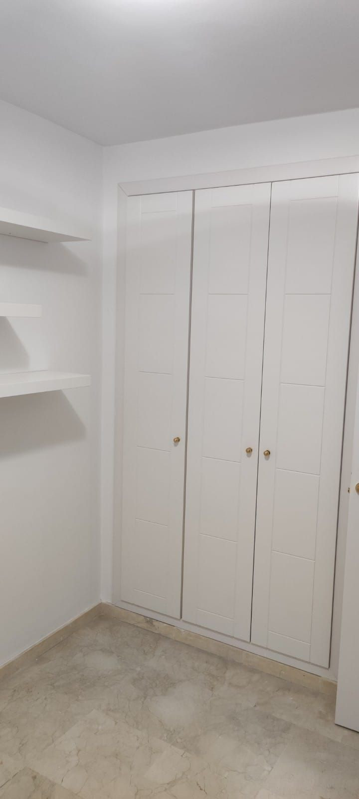 Se vende Apartamento Planta Media de 3 dormitorios en Costa Del Sol, Málaga, España