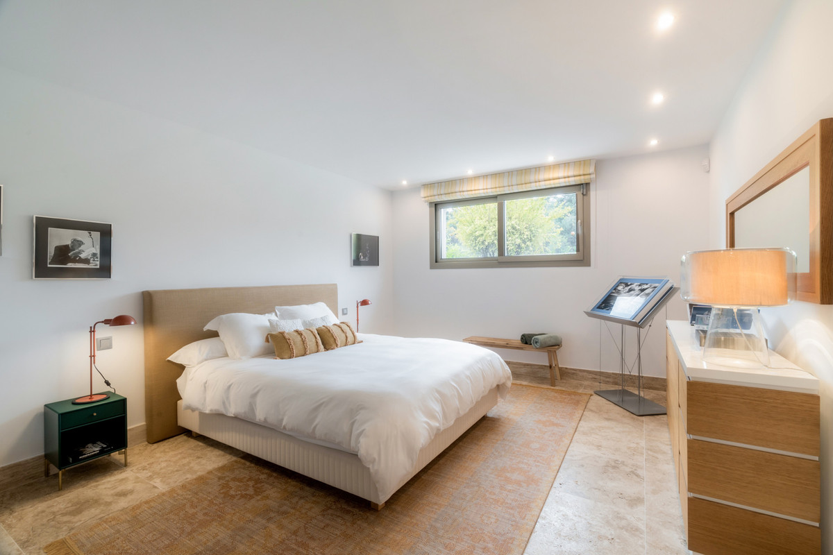 Se vende Villa - Chalet de 5 dormitorios en Costa Del Sol, Málaga, España