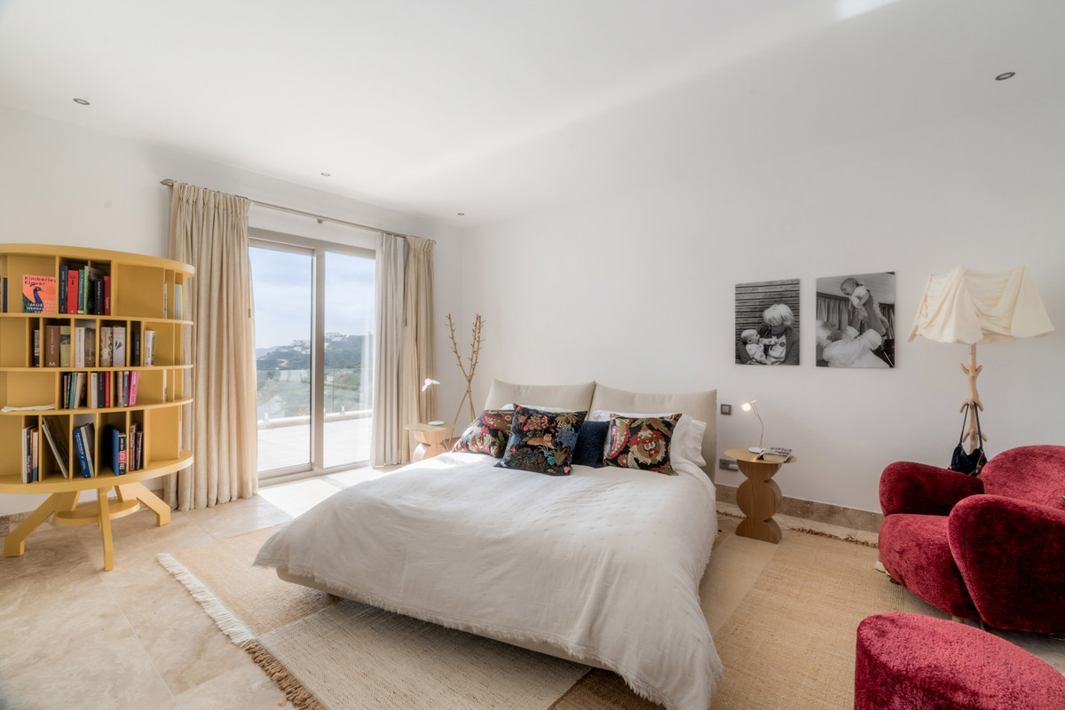 Se vende Villa - Chalet de 5 dormitorios en Costa Del Sol, Málaga, España