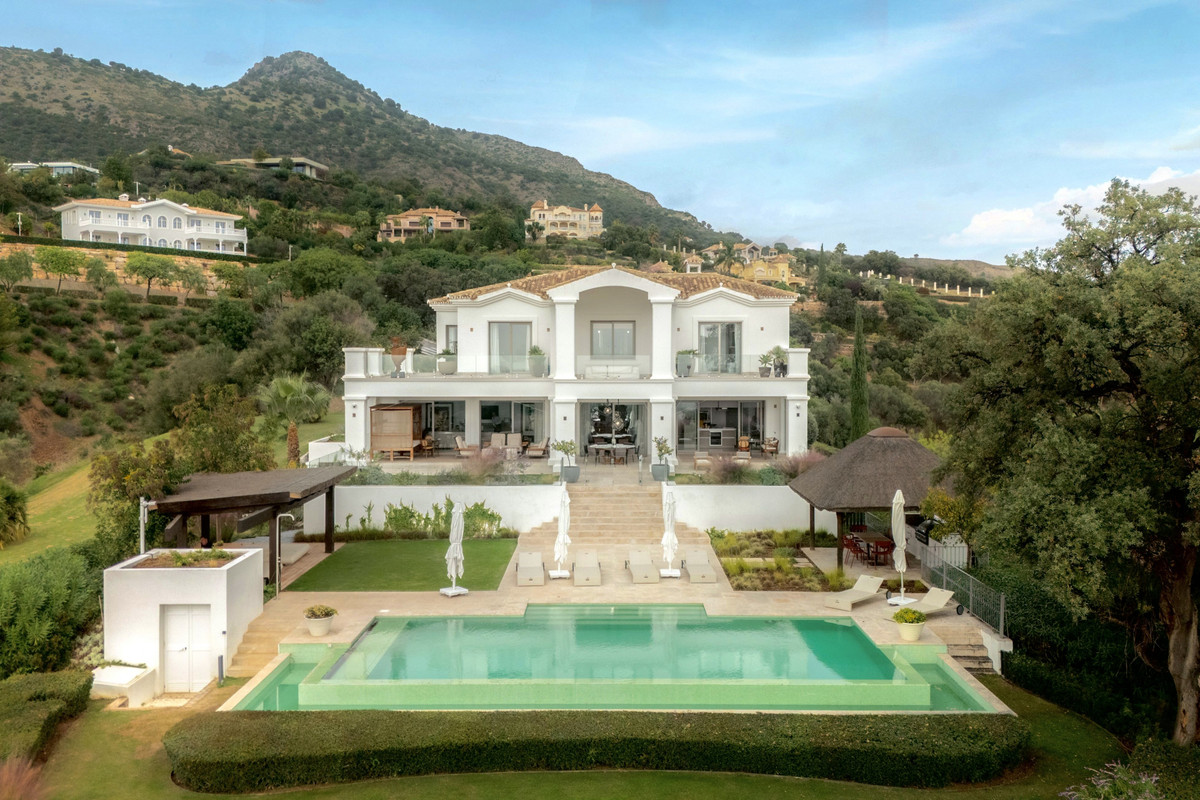 Se vende Villa - Chalet de 5 dormitorios en Costa Del Sol, Málaga, España