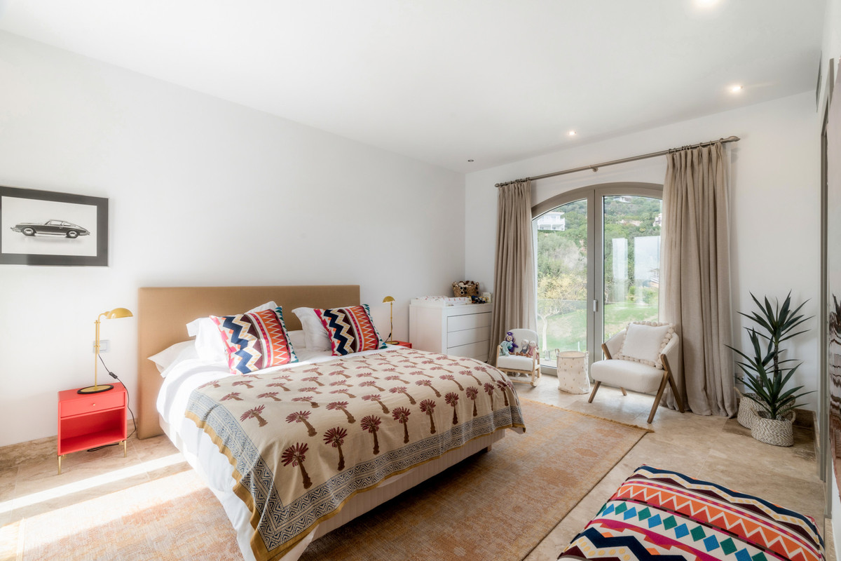 Se vende Villa - Chalet de 5 dormitorios en Costa Del Sol, Málaga, España