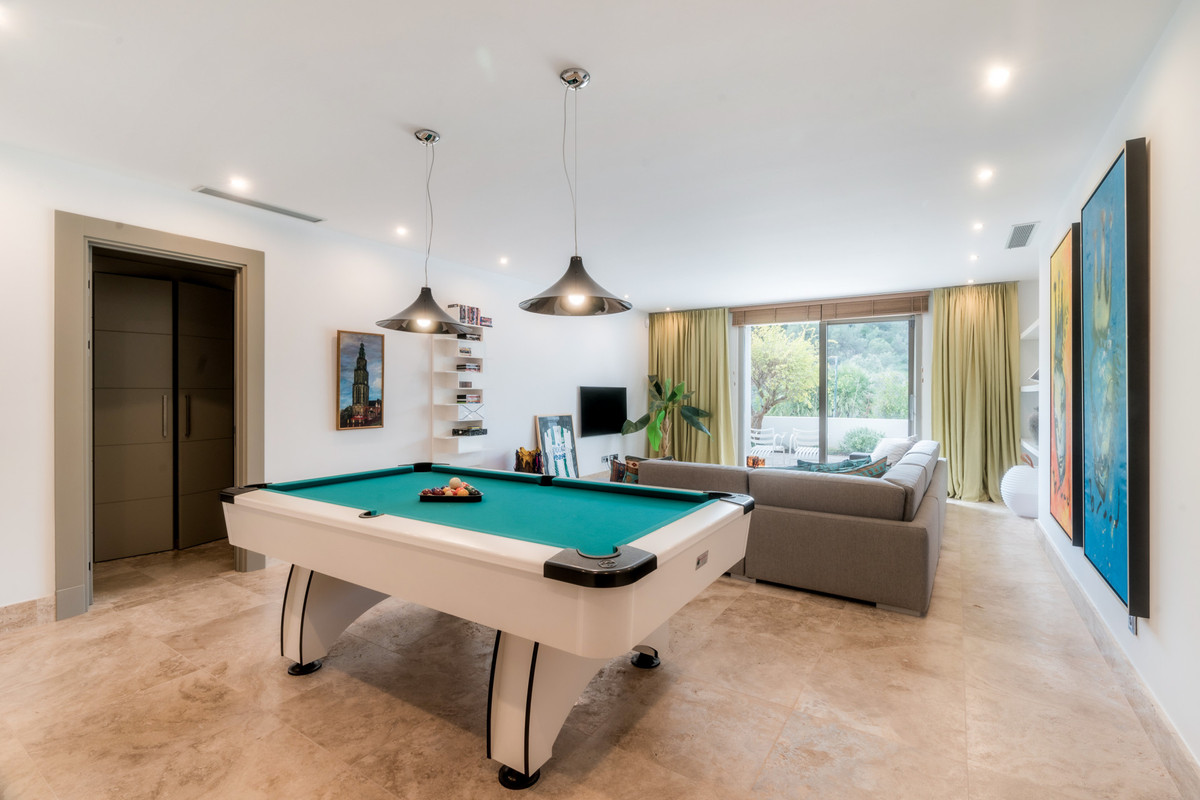 Se vende Villa - Chalet de 5 dormitorios en Costa Del Sol, Málaga, España