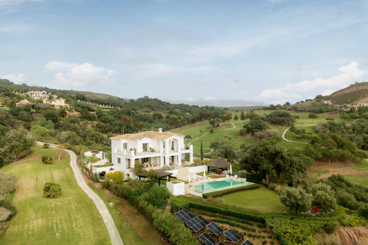 Se vende Villa - Chalet de 5 dormitorios en Costa Del Sol, Málaga, España