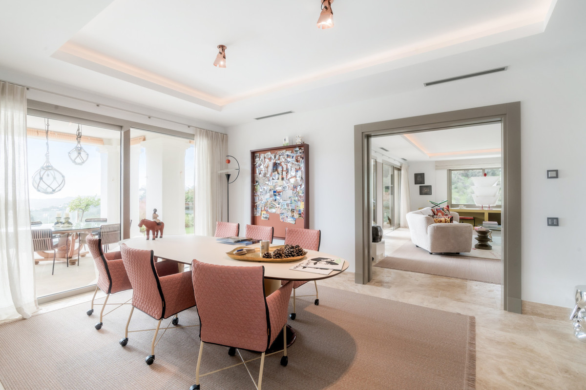 Se vende Villa - Chalet de 5 dormitorios en Costa Del Sol, Málaga, España