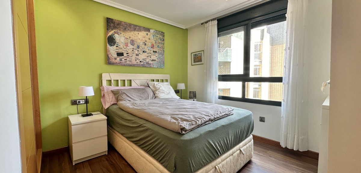 Se vende Apartamento Planta Media de 2 dormitorios en Costa Blanca, Alicante, España