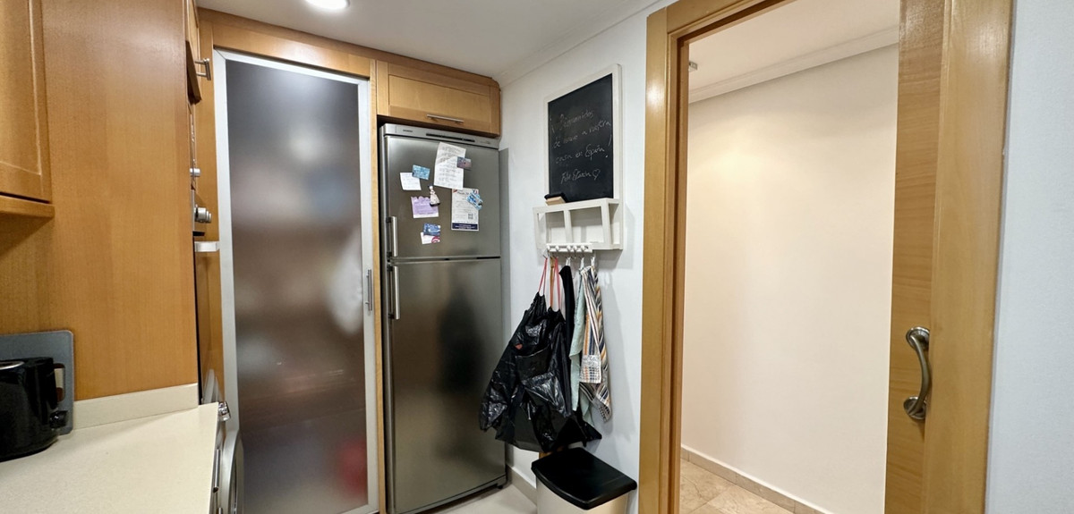 Se vende Apartamento Planta Media de 2 dormitorios en Costa Blanca, Alicante, España