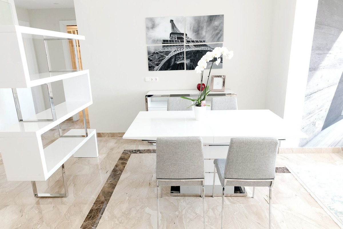 3 Bed Apartment for sale in New Golden Mile Costa Del Sol, Málaga, Spain