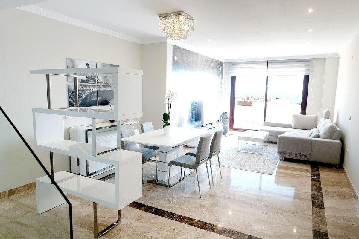 3 Bed Apartment for sale in New Golden Mile Costa Del Sol, Málaga, Spain