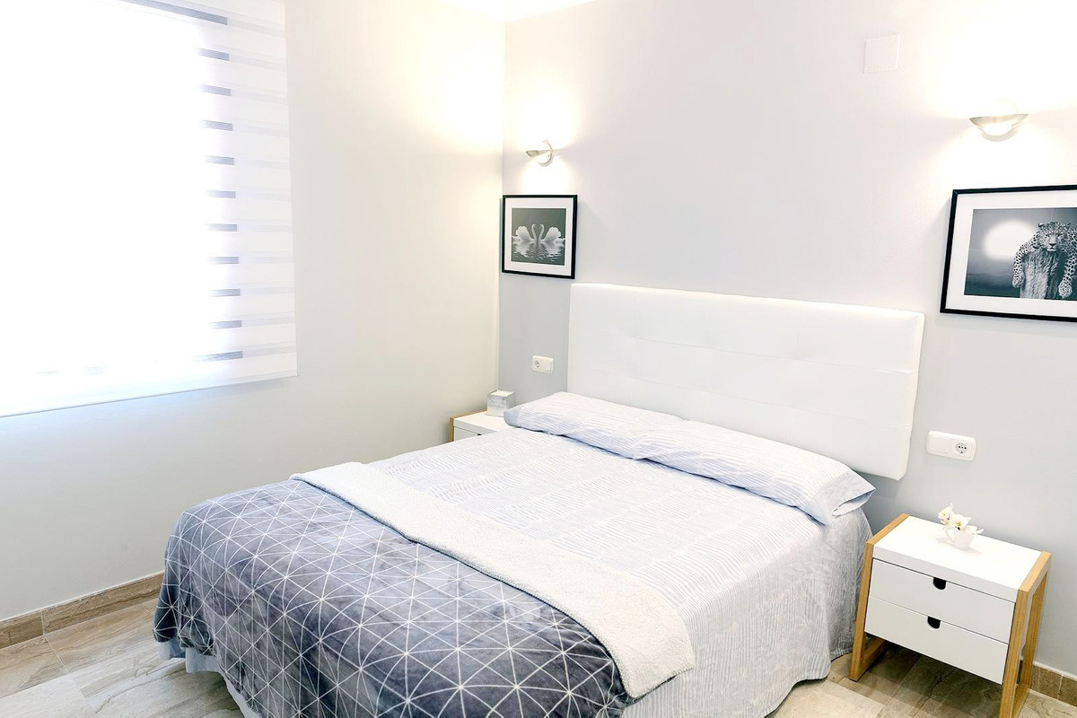 3 Bed Apartment for sale in New Golden Mile Costa Del Sol, Málaga, Spain