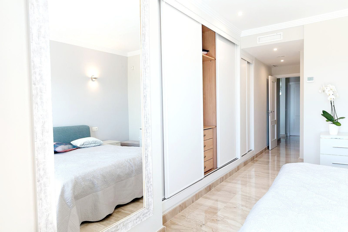 3 Bed Apartment for sale in New Golden Mile Costa Del Sol, Málaga, Spain