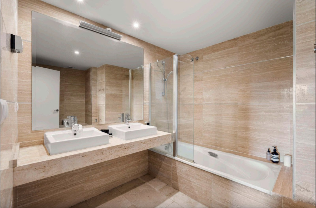 2 Bed Apartment for sale in Benahavís Costa Del Sol, Málaga, Spain