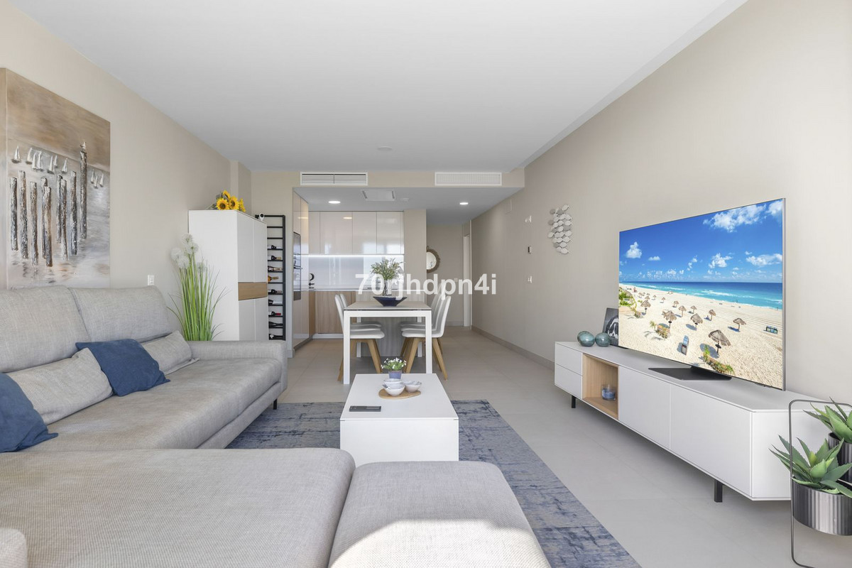 Se vende Apartamento Planta Media de 2 dormitorios en Costa Del Sol, Málaga, España