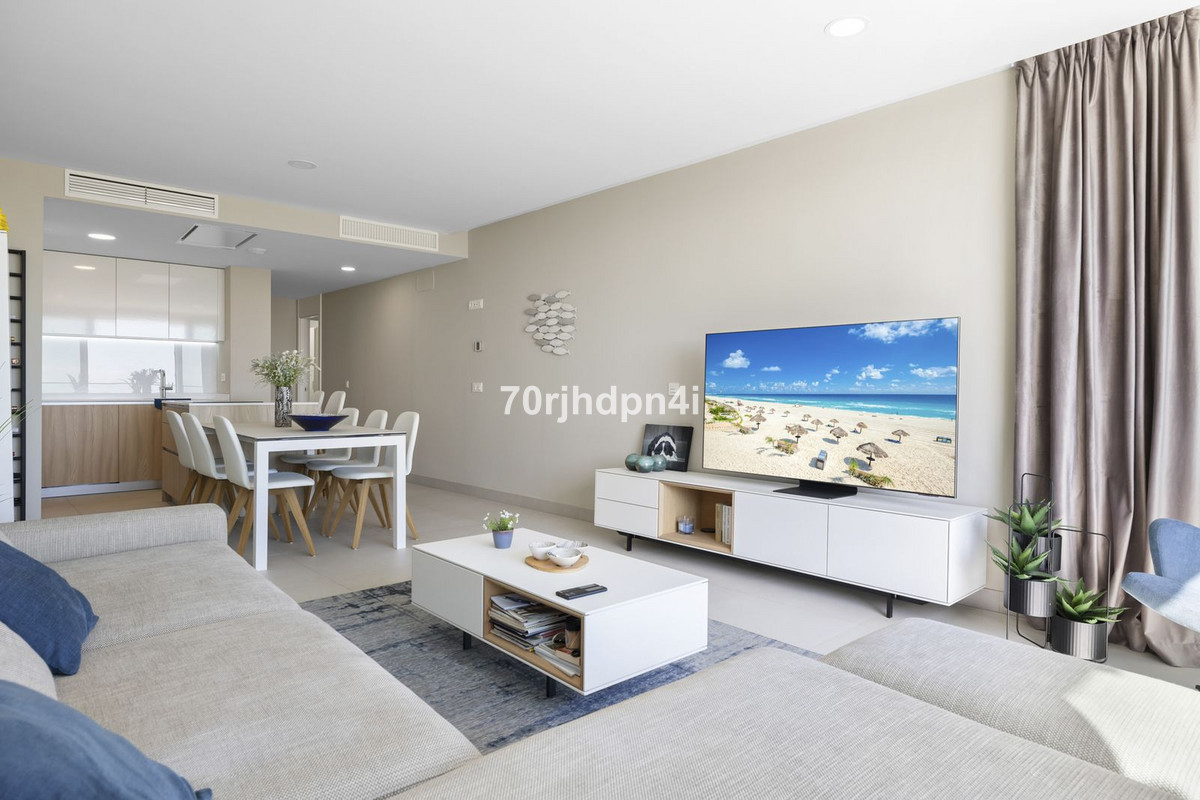 Se vende Apartamento Planta Media de 2 dormitorios en Costa Del Sol, Málaga, España