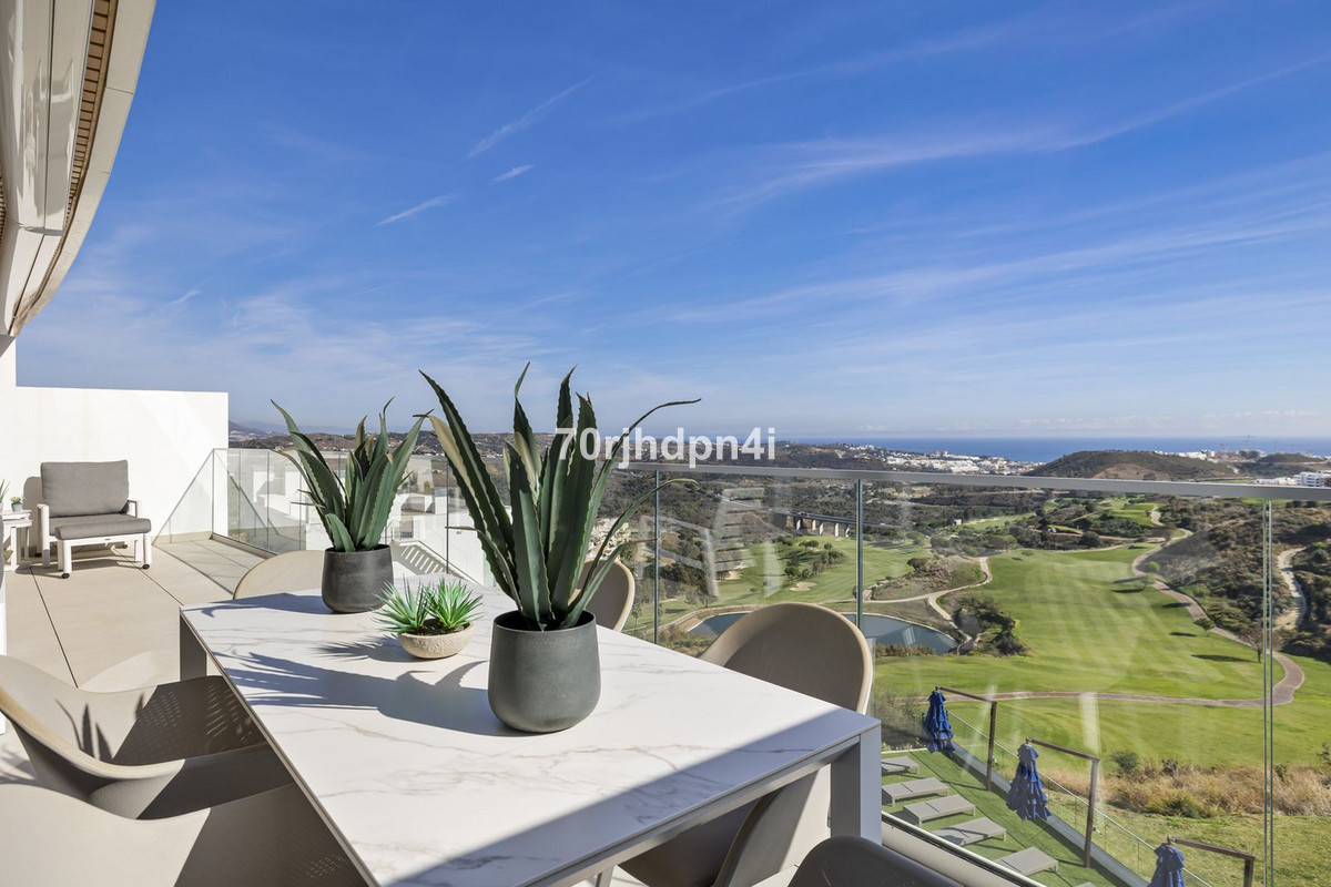 Se vende Apartamento Planta Media de 2 dormitorios en Costa Del Sol, Málaga, España
