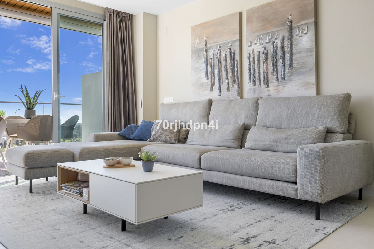 Se vende Apartamento Planta Media de 2 dormitorios en Costa Del Sol, Málaga, España