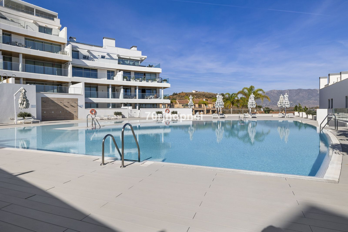 Se vende Apartamento Planta Media de 2 dormitorios en Costa Del Sol, Málaga, España