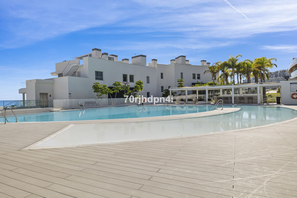 Se vende Apartamento Planta Media de 2 dormitorios en Costa Del Sol, Málaga, España