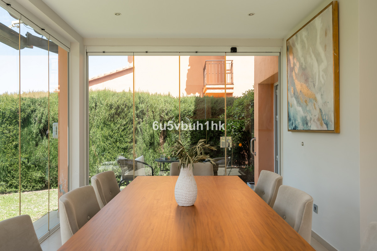 4 Bed Townhouse for sale in Sierrezuela Costa Del Sol, Málaga, Spain