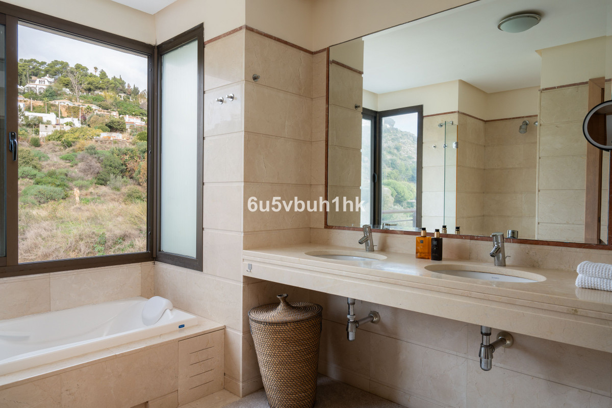 Se vende Pareada de 3 dormitorios en Costa Del Sol, Málaga, España