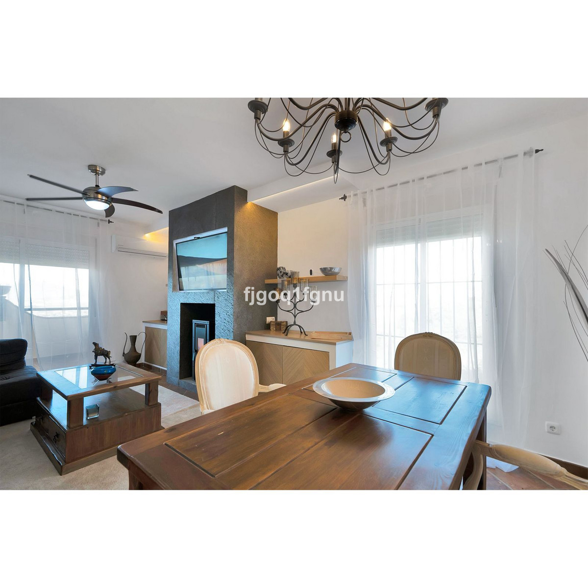 Se vende Villa - Chalet de 3 dormitorios en Costa Del Sol, Málaga, España
