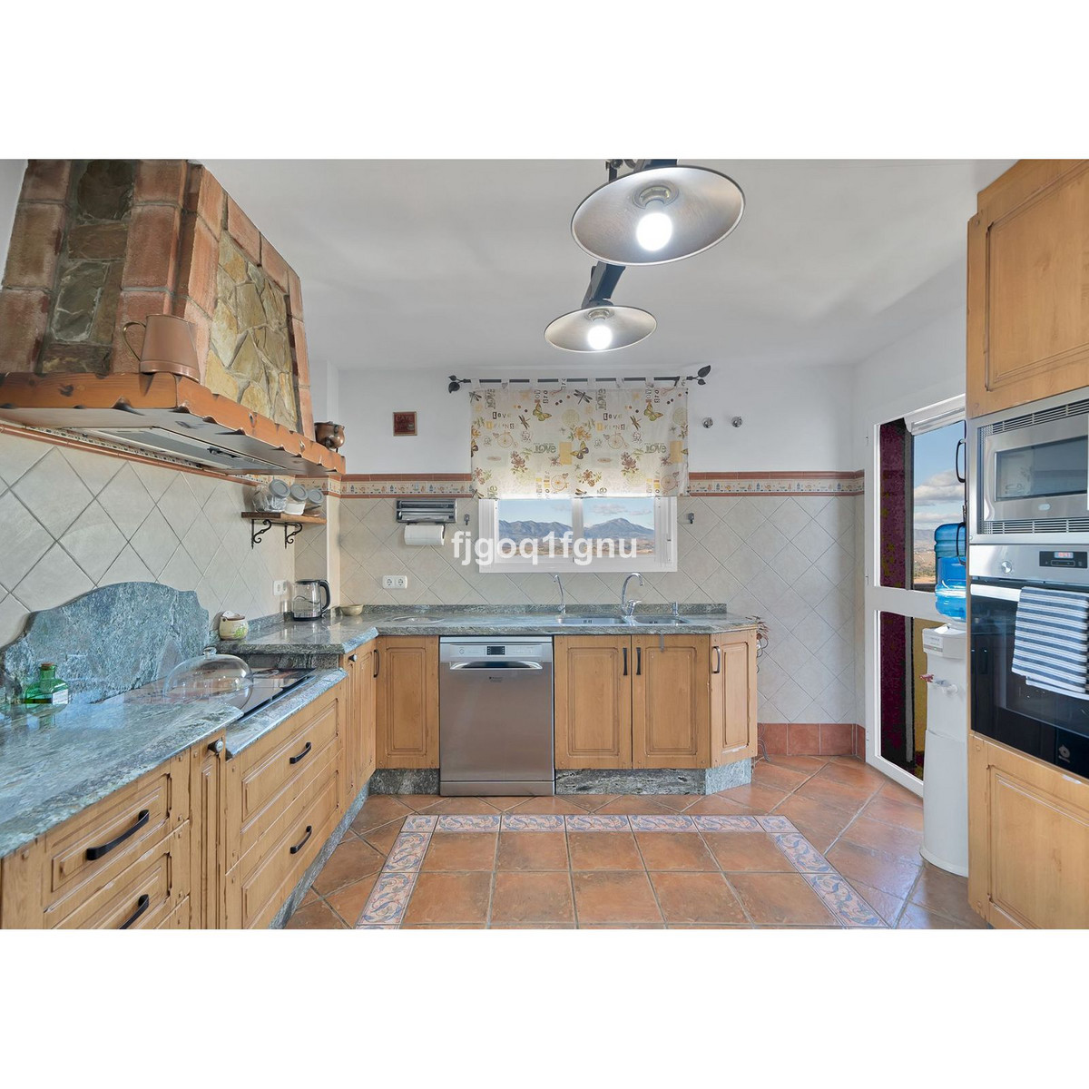 Se vende Villa - Chalet de 3 dormitorios en Costa Del Sol, Málaga, España