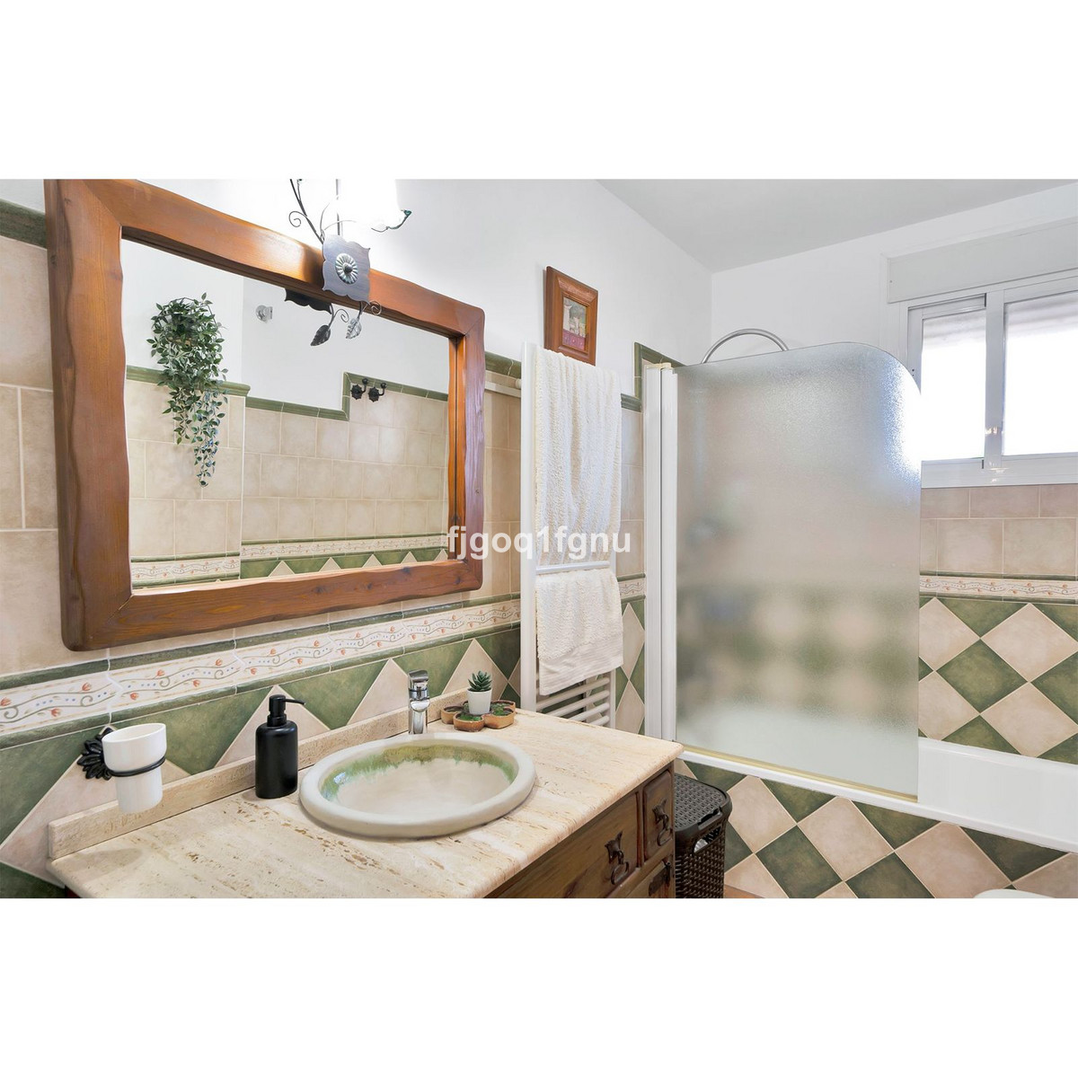 Se vende Villa - Chalet de 3 dormitorios en Costa Del Sol, Málaga, España