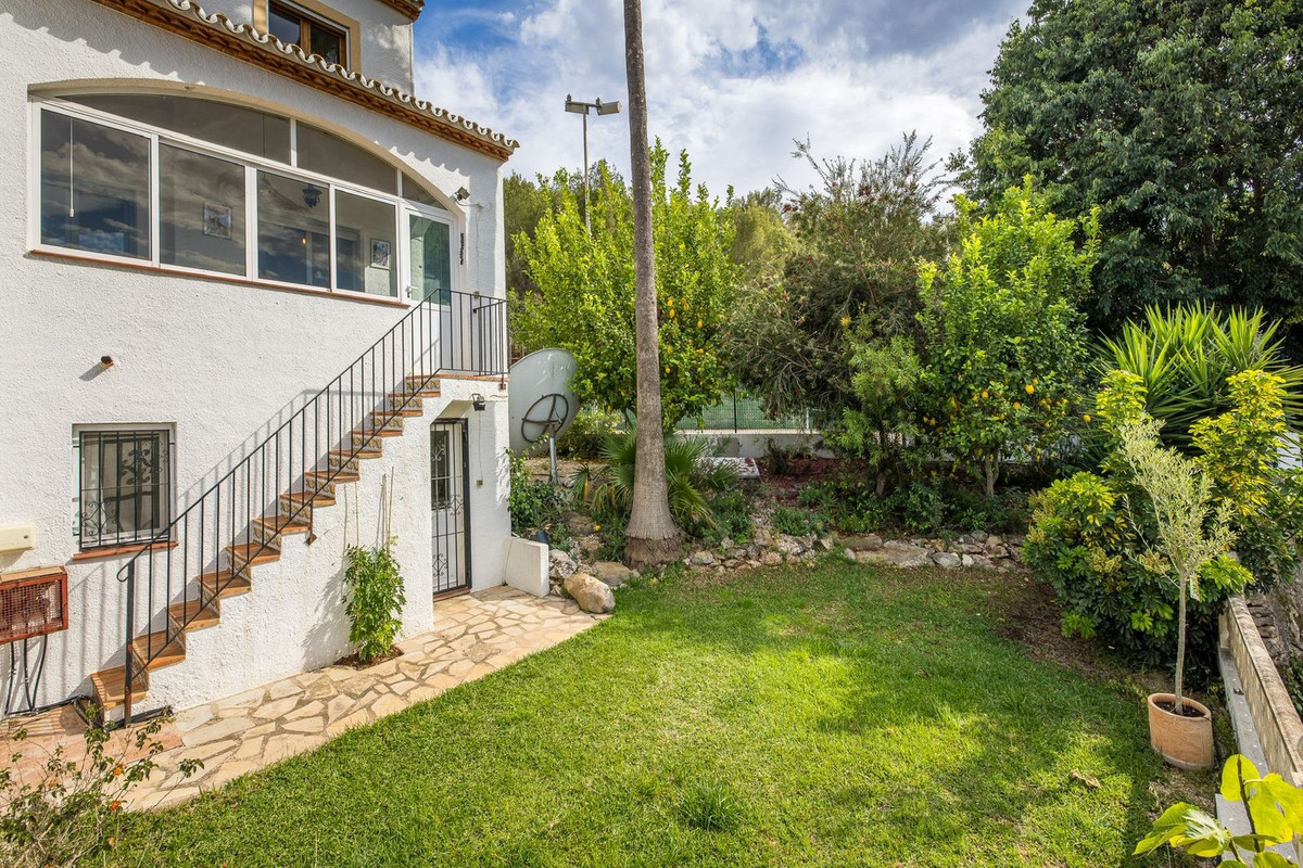 Se vende Pareada de 3 dormitorios en Costa Blanca, Alicante, España