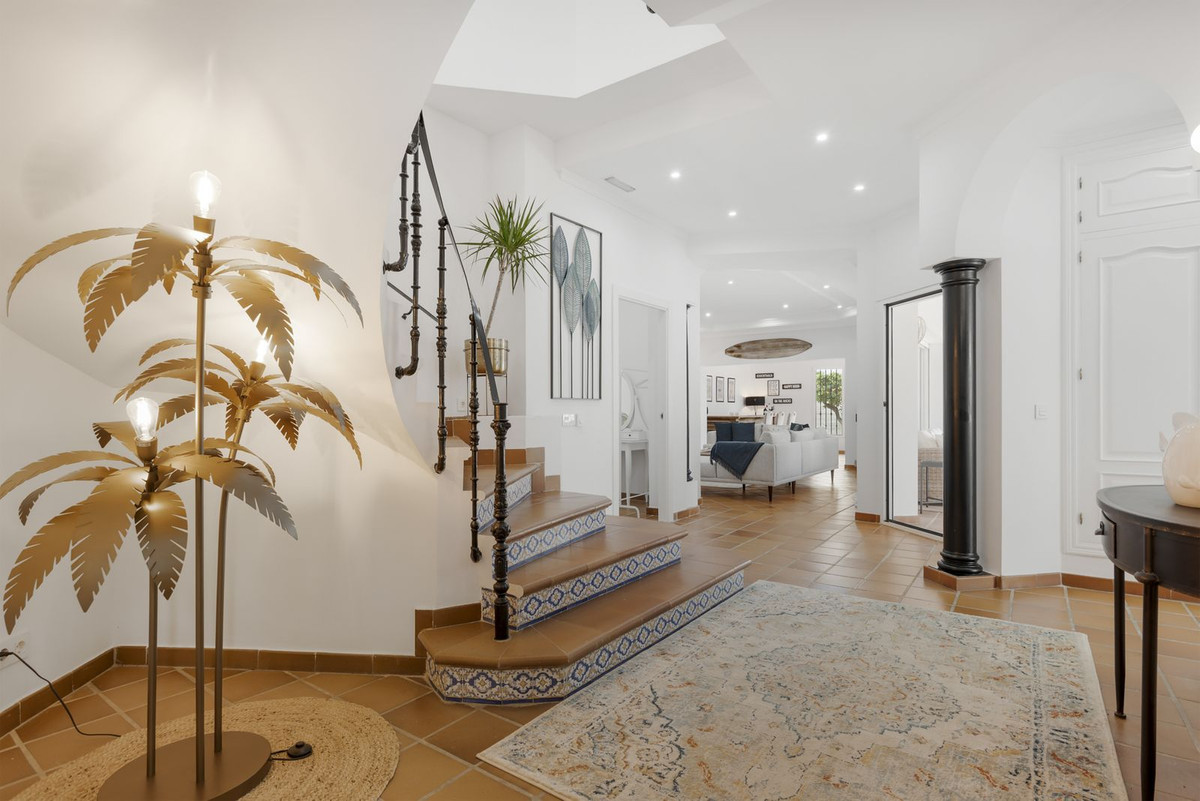 5 Bed Townhouse for sale in Las Chapas Costa Del Sol, Málaga, Spain