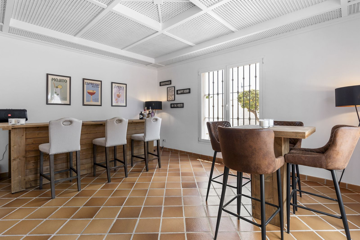 5 Bed Townhouse for sale in Las Chapas Costa Del Sol, Málaga, Spain