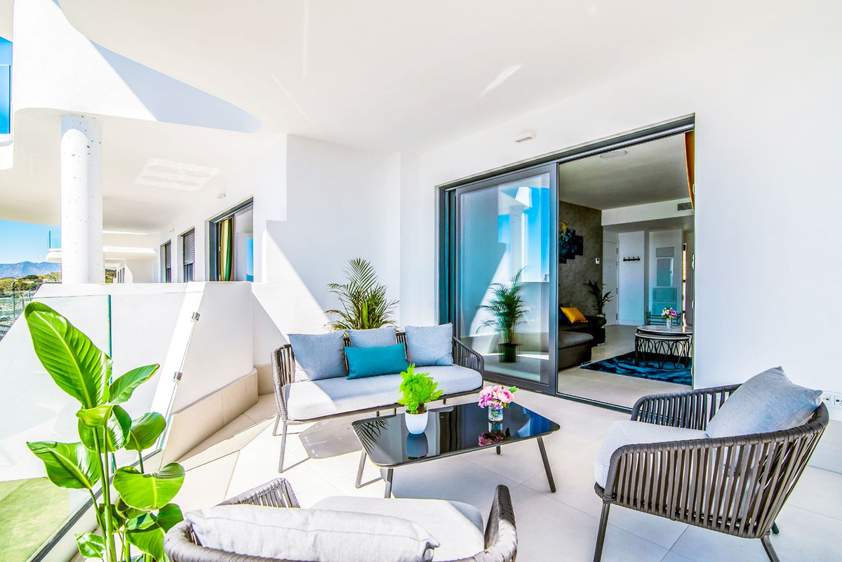 3 Bed Apartment for sale in Fuengirola Costa Del Sol, Málaga, Spain