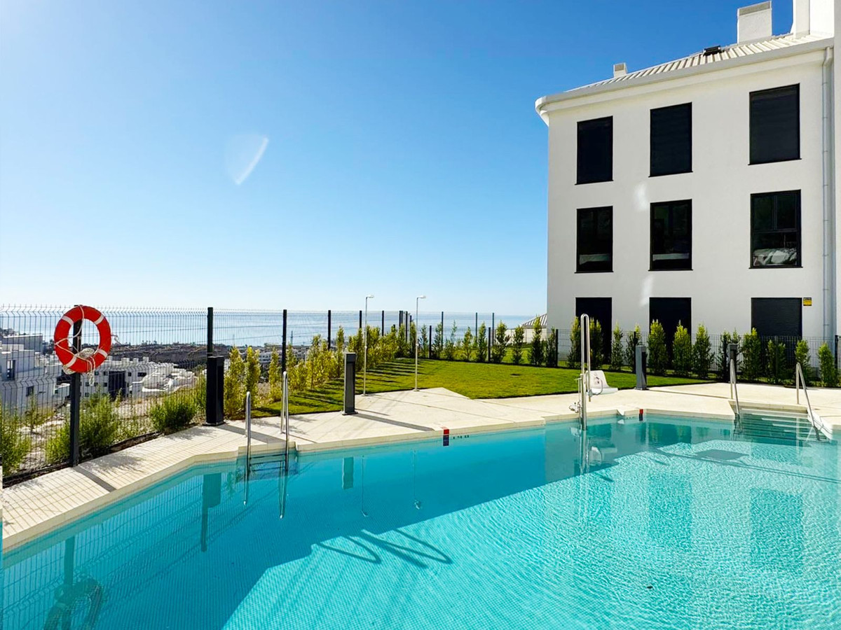 3 Bed Apartment for sale in Fuengirola Costa Del Sol, Málaga, Spain