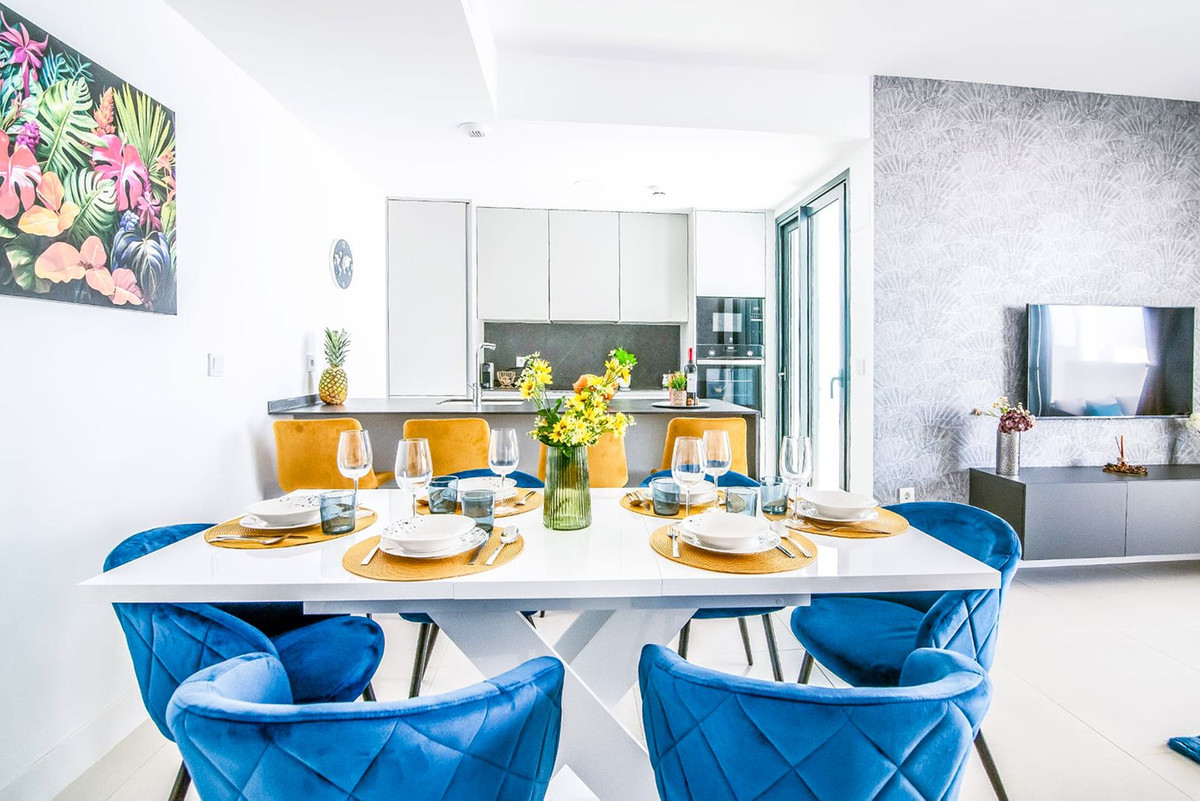 3 Bed Apartment for sale in Fuengirola Costa Del Sol, Málaga, Spain