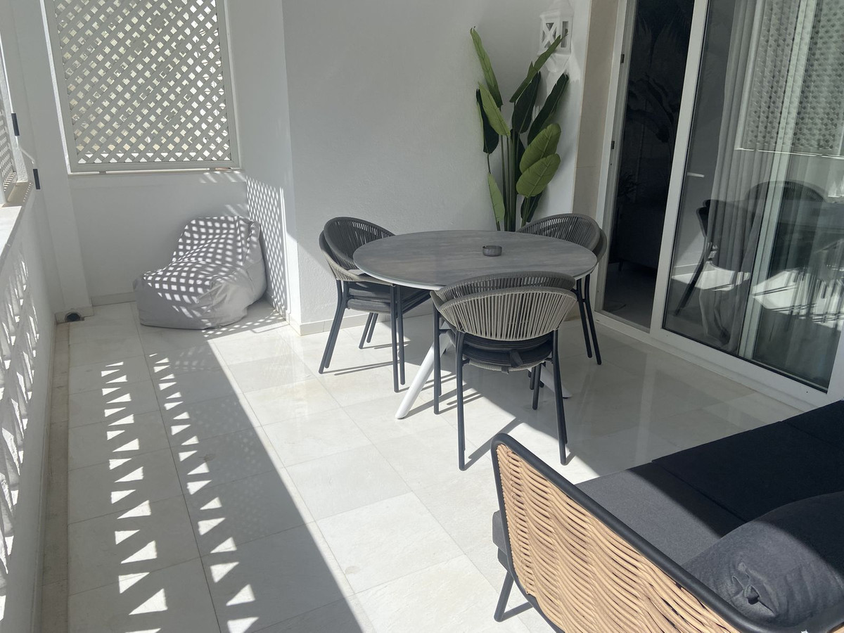 3 Bed Apartment for sale in Puerto Banús Costa Del Sol, Málaga, Spain