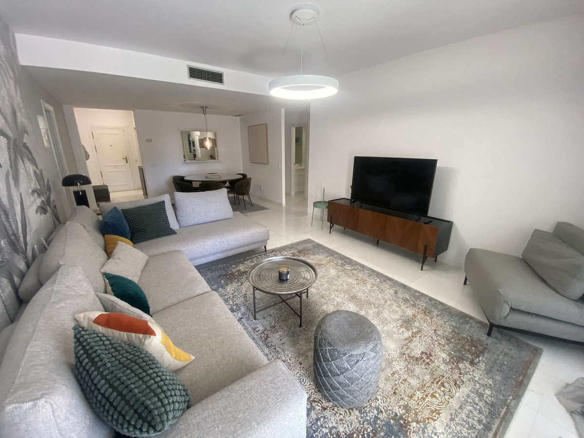 3 Bed Apartment for sale in Puerto Banús Costa Del Sol, Málaga, Spain