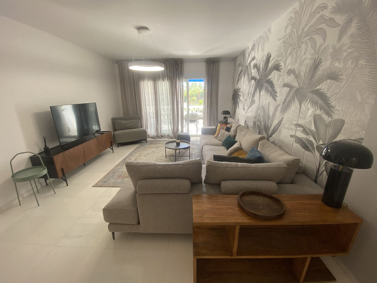 3 Bed Apartment for sale in Puerto Banús Costa Del Sol, Málaga, Spain