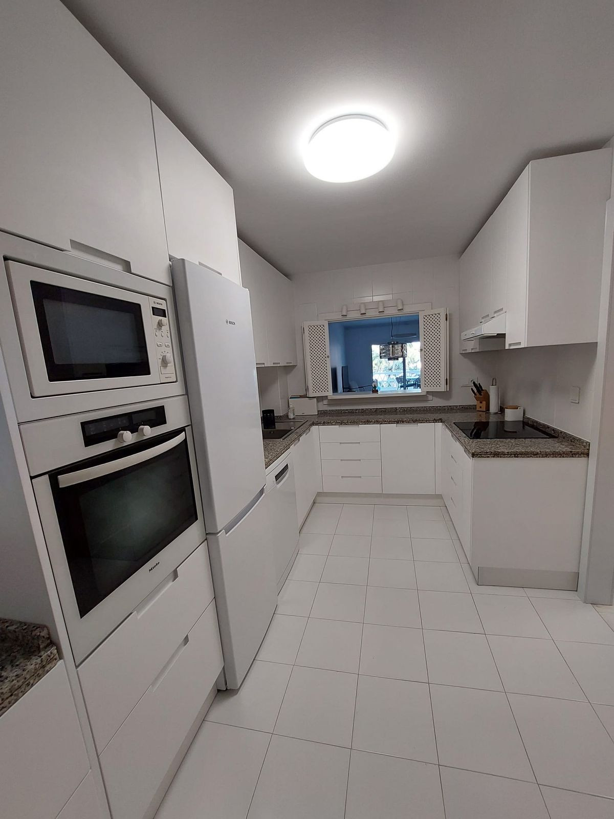 3 Bed Apartment for sale in Puerto Banús Costa Del Sol, Málaga, Spain