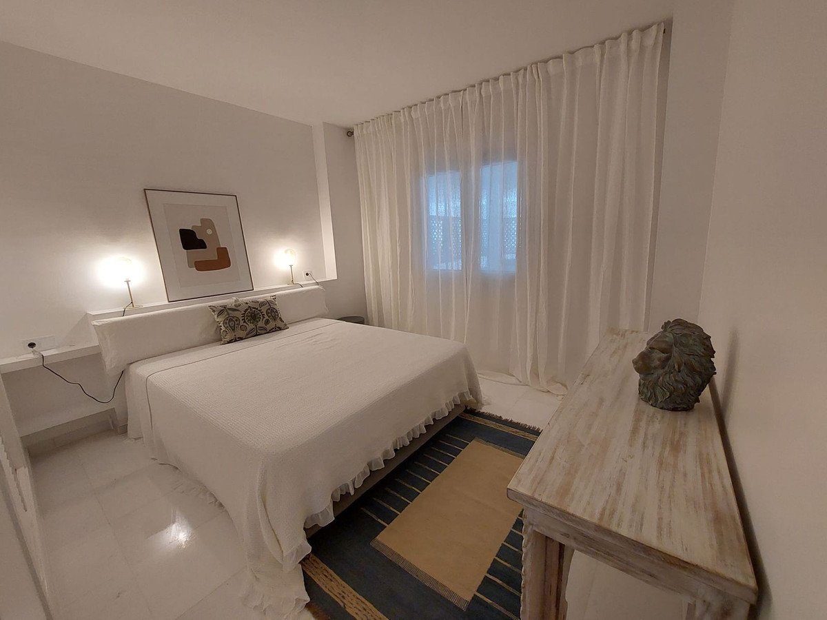 3 Bed Apartment for sale in Puerto Banús Costa Del Sol, Málaga, Spain