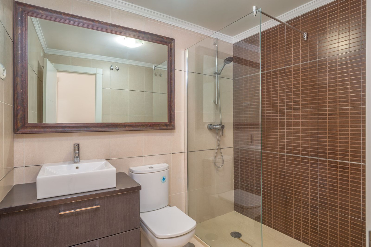 4 Bed Apartment for sale in Elviria Costa Del Sol, Málaga, Spain