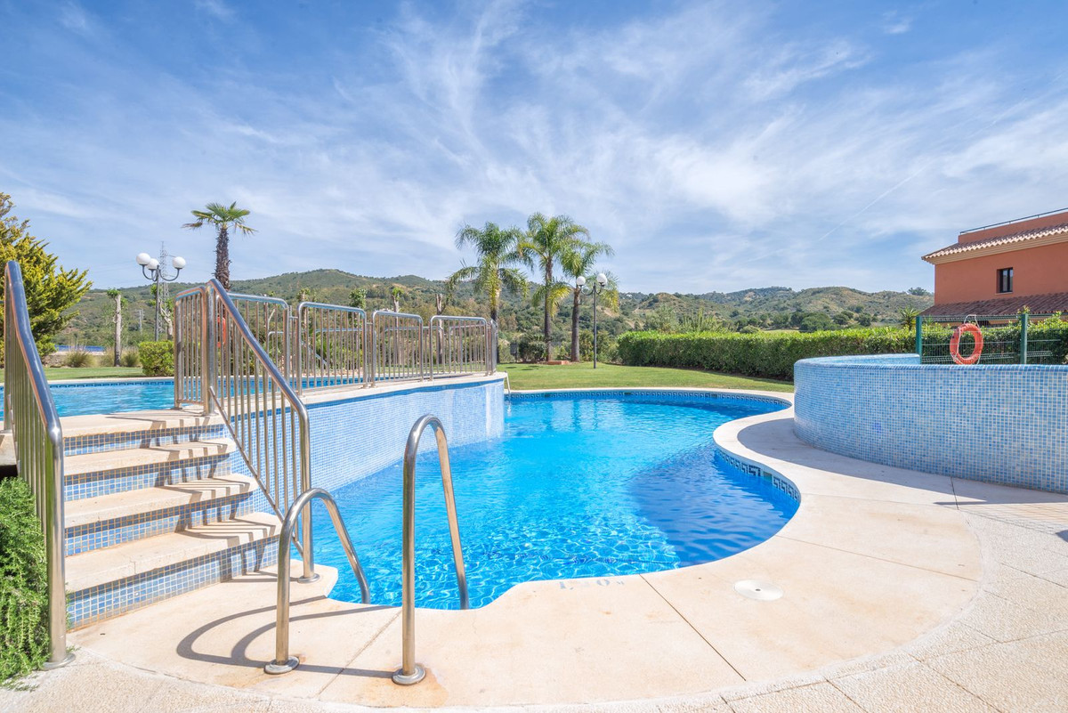 4 Bed Apartment for sale in Elviria Costa Del Sol, Málaga, Spain