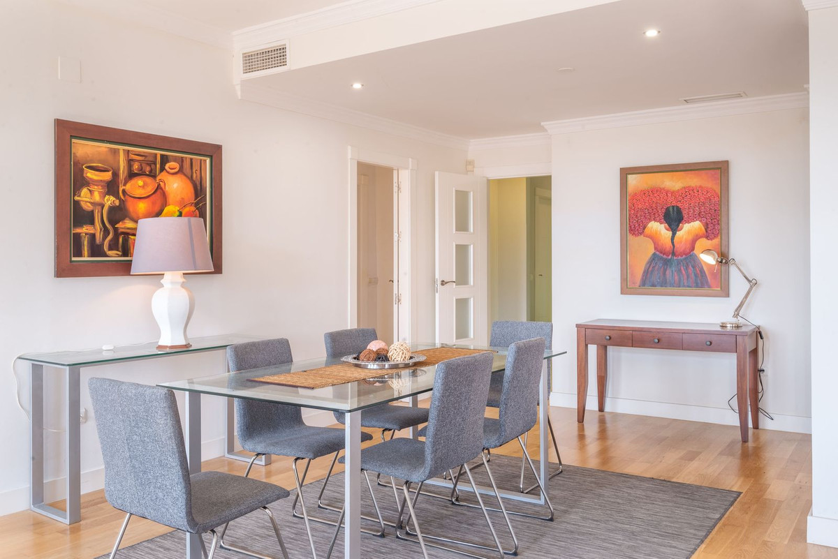 4 Bed Apartment for sale in Elviria Costa Del Sol, Málaga, Spain
