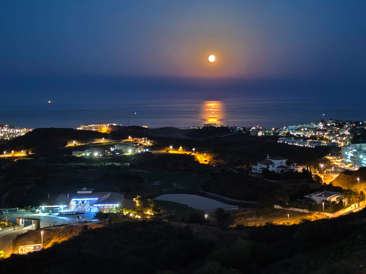 Se vende Ático de 2 dormitorios en Costa Del Sol, Málaga, España